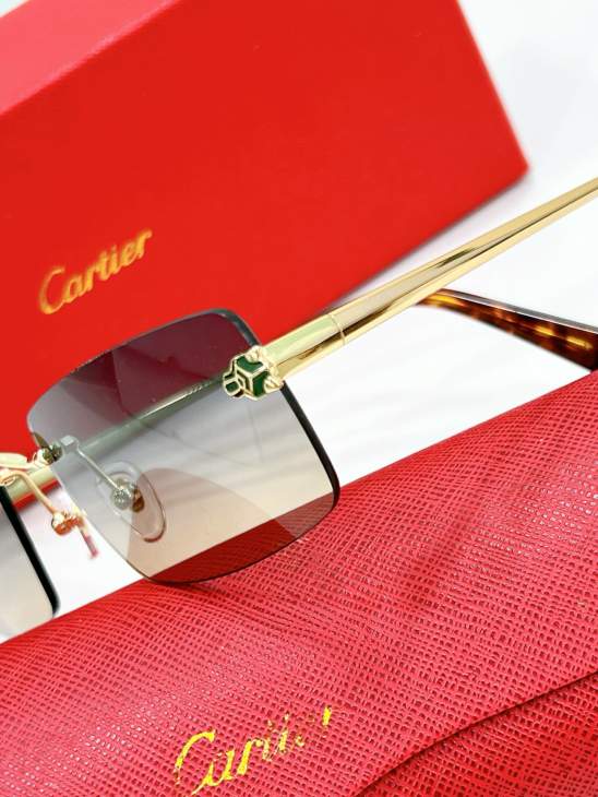 Picture of Cartier Sunglasses _SKUfw77796525fw